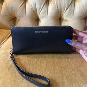 Michael Kors wallet brand new